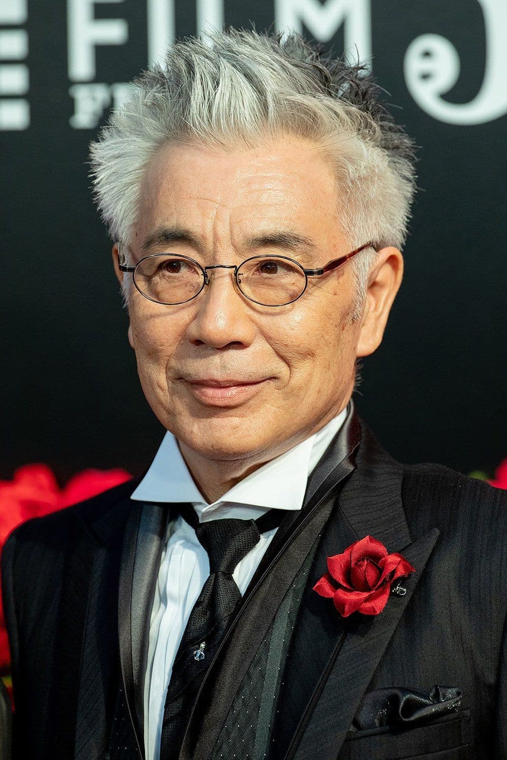 Foto di Issei Ogata