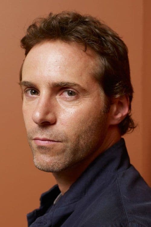 Foto di Alessandro Nivola