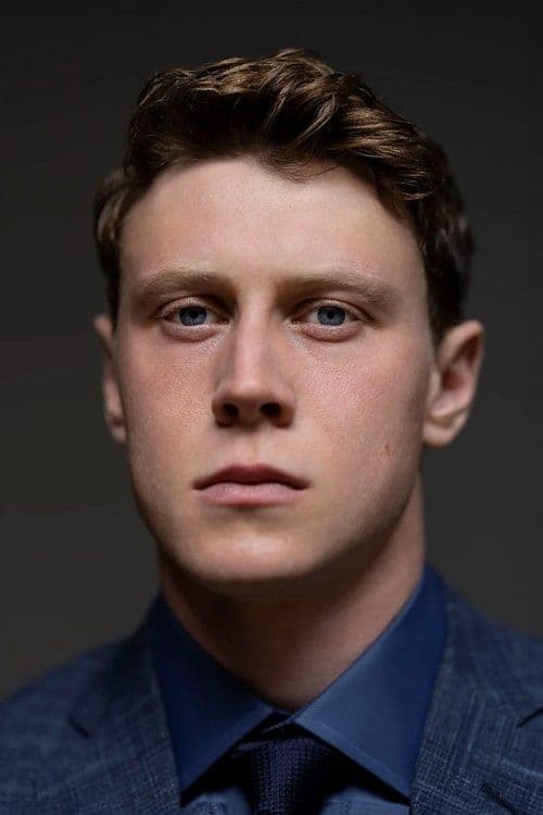 Foto di George MacKay